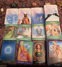 Load image into Gallery viewer, Oracle Card Messages Consultation