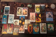 Load image into Gallery viewer, Year-Ahead Card Spread